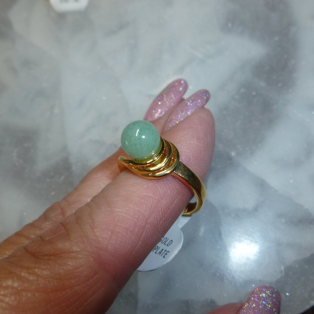 18k Yellow Gold EP Green Aventurine Dolphin Ore Ring
